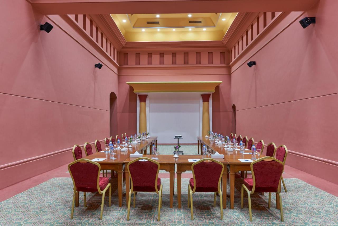 Mosaique Beach Resort Taba Heights Εξωτερικό φωτογραφία The meeting room